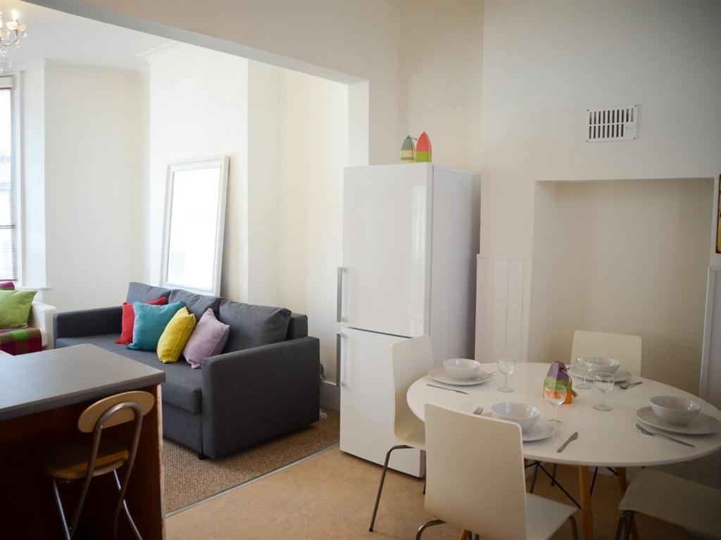 The Town House Apartment Worthing Exterior photo