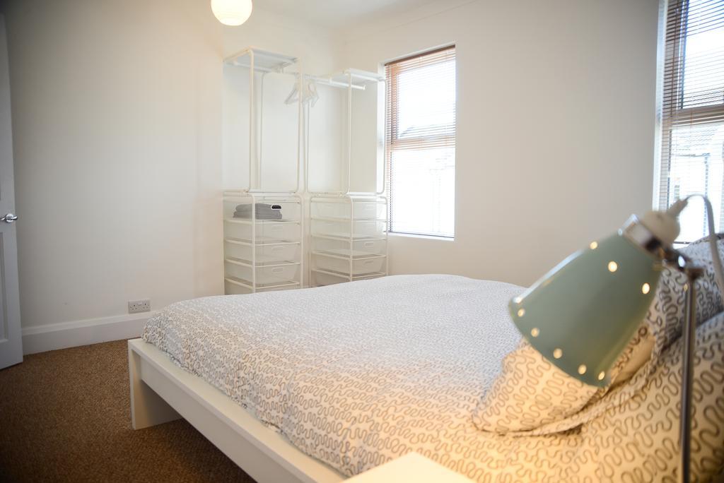 The Town House Apartment Worthing Exterior photo
